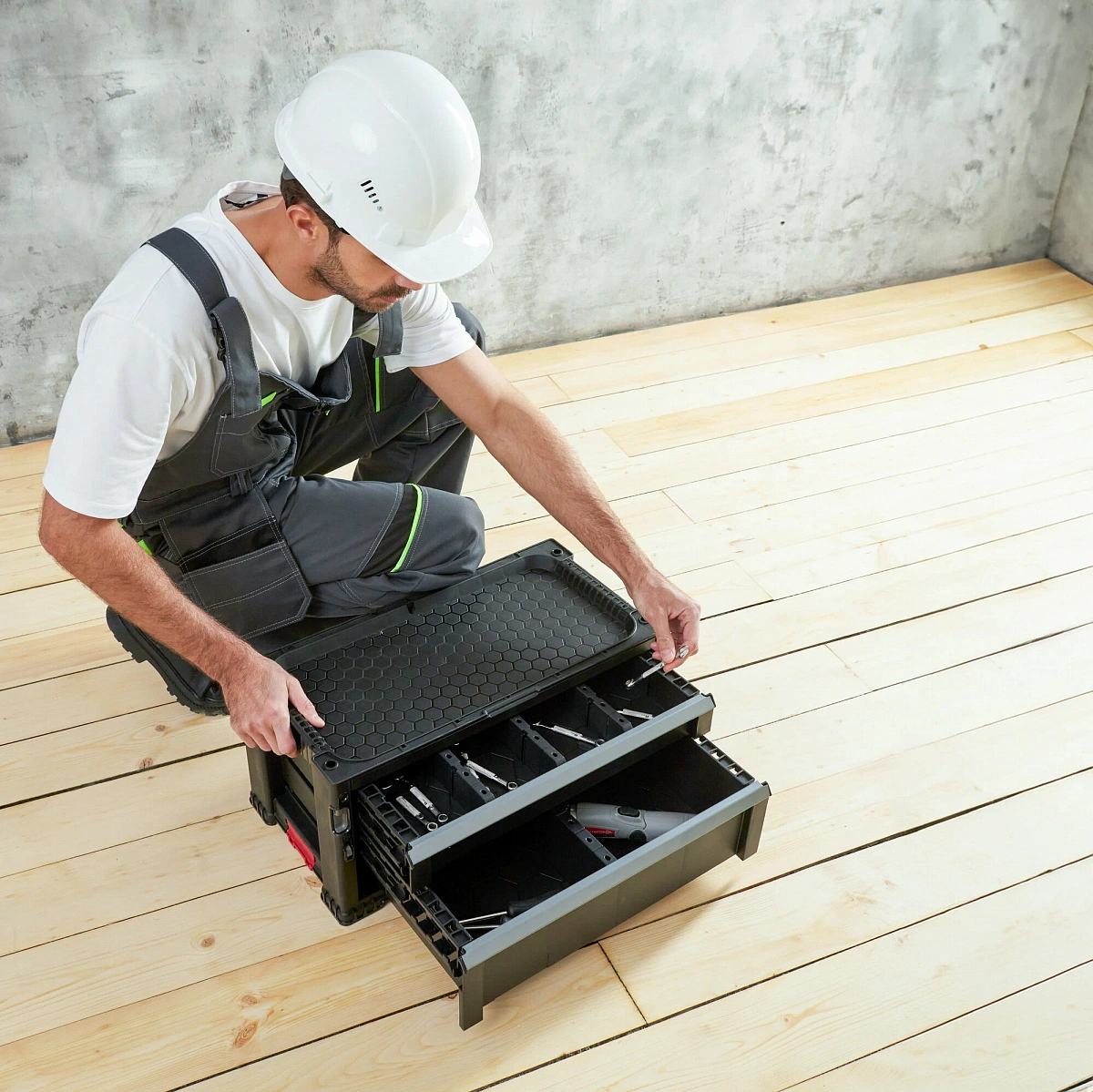 Мобильная инструментальная система 6 DRAWERS TOOL CHEST SET